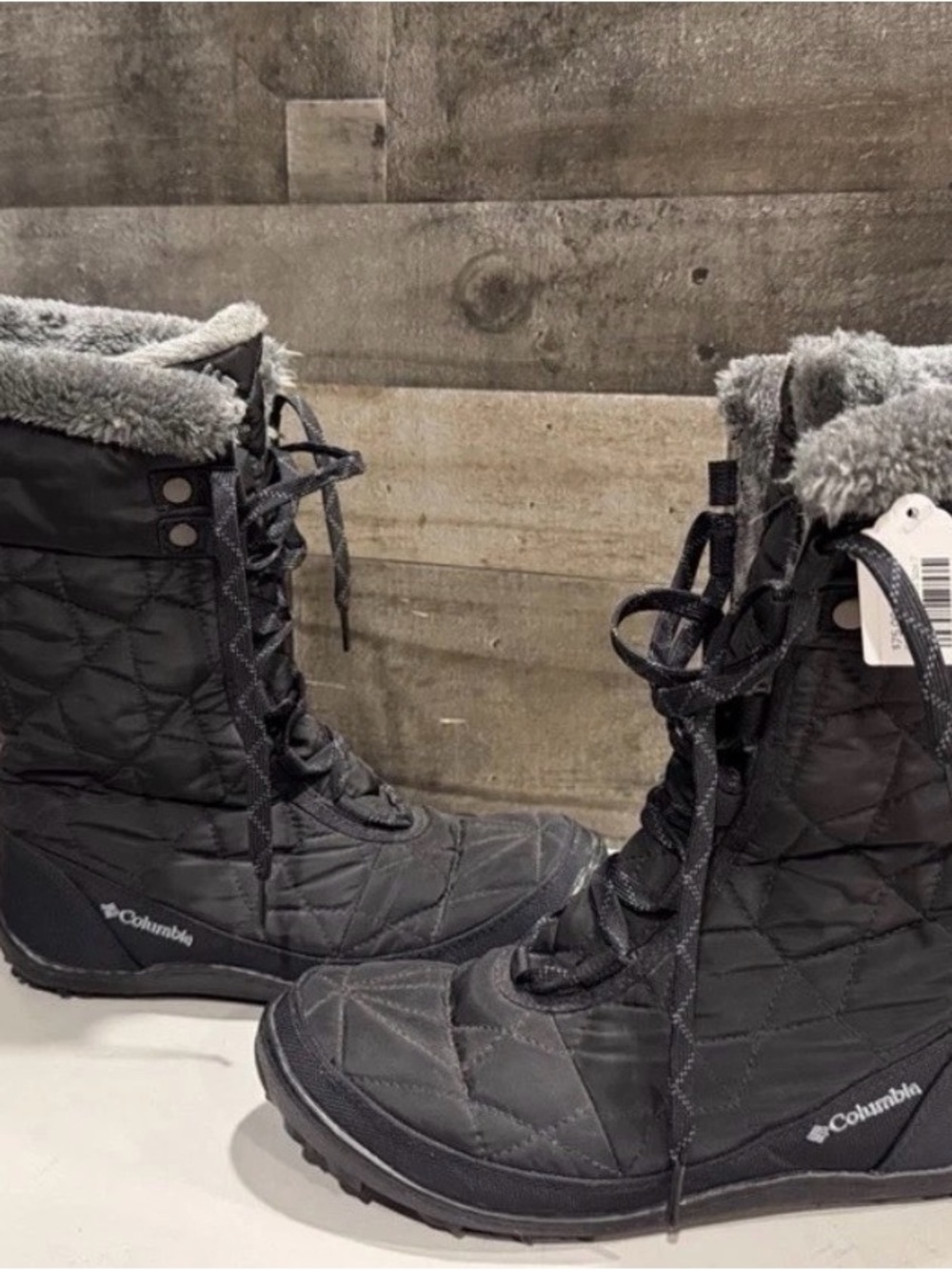 Columbia Women's Black Quilted Lace-Up Winter Boots with Gray Faux Fur Trim